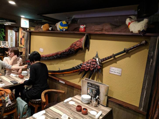 Illustration for article titled Tokyo's Monster Hunter Bar Doesn't Want You Touching Things Â